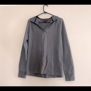 Banana Republic Thermal Waffle Print Hoodie size Medium/Men’s.  EUC